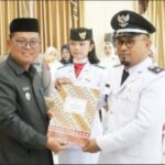 Thariq Modanggu Lantik 17 Kepala Desa Terpilih Se-Kecamatan Kwandang
