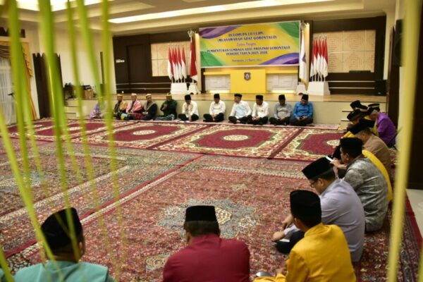 Musyawarah Adat Dalam Rangka Pembentukan Lembaga Adat Provinsi Gorontalo