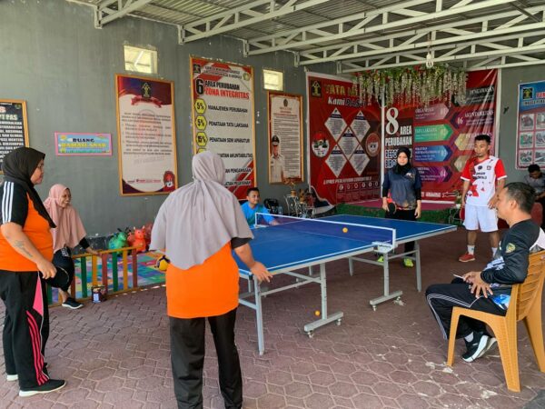 Antusiasme Petugas dan Warga Binaan Lapas Perempuan Ikuti Beragam Lomba