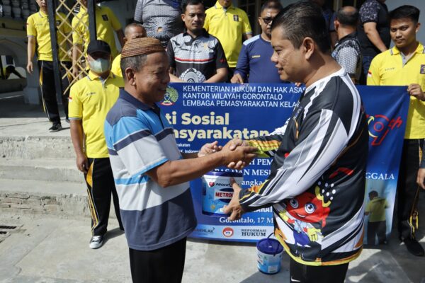 HBP ke-59: Lapas Gorontalo Bersih-Bersih Area Lapas