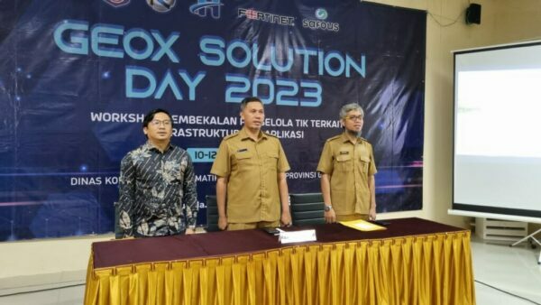 Diskominfotik Gelar Pembekalan Pengelola TIK di Gorontalo