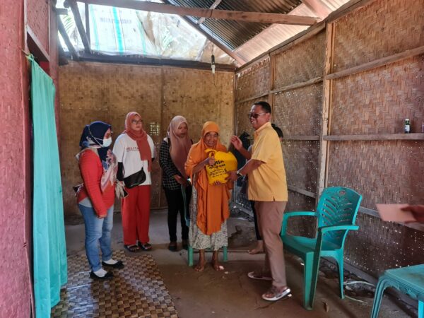 Tinjau Rumah Warga Miskin Ekstrim, Kata Thariq: Terik Matahari Tidak Jadi Penghalang