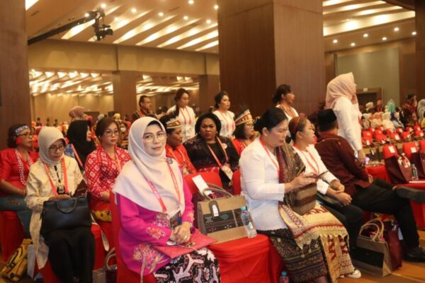 Ketua Deskranasda Gorontalo Hadiri Puncak HUT ke 43 Dekranas