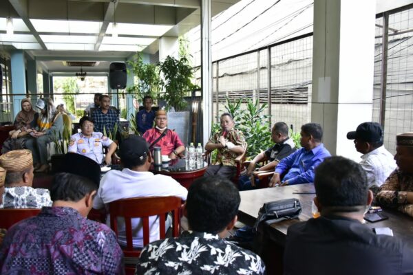 Baru Dilantik, Penjagub Ismail Temui Kades se-Pohuwato