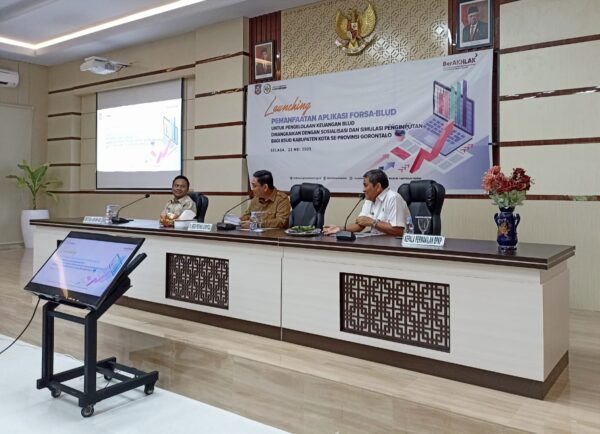 Penjabat Sekda Luncurkan Aplikasi Forsa Pengelola Keuangan BLUD