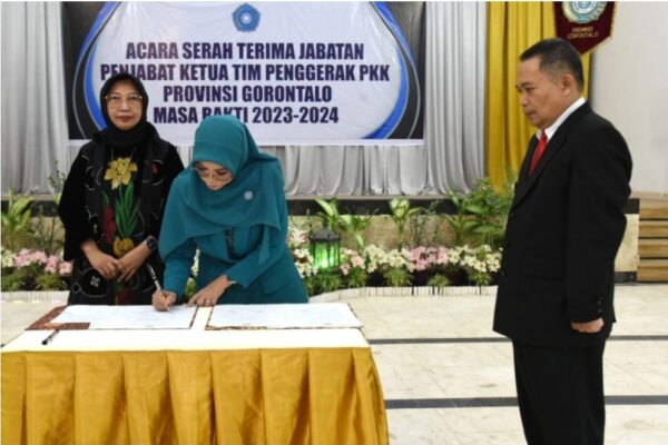 Jabatan Ketua TP PKK Gorontalo Diserahkan Gamaria ke Fima Agustina