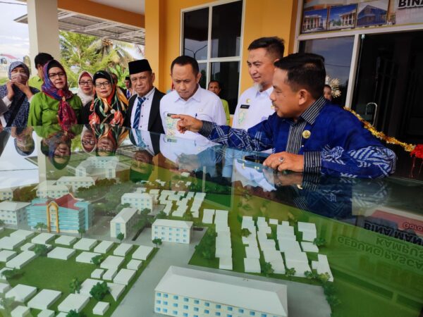 Penjabat Sekdaprov Resmikan Gedung Perpustakaan dan Pascasarjana UBM