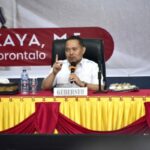 Gaya Sat Set Penjagub Ismail Tuai Tepuk Tangan Aparatur