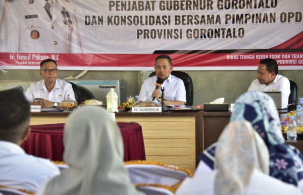 Penjagub Gorontalo Minta Laporan Soal Tambang dan Batu Hitam
