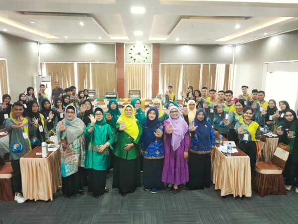 Gelar Penguatan Dan Pengembangan Lembaga Forum Anak Daerah, Fima Agustina : Pembangunan Dan Penyampaian Pendapat