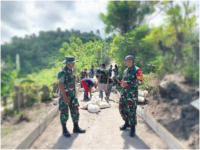 Dansatgas TMMD Kembali Tinjau Pengerasan Jalan Penghubung Dua Desa