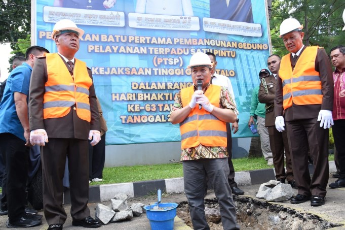 Pemprov dan Kejati Gorontalo Tingkatkan Sinergitas Membangun Daerah Pemprov dan Kejati Gorontalo Tingkatkan Sinergitas Membangun Daerah