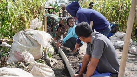 TMMD Ke-117 Bangun Jalan, Wujudkan Harapan Warga Desa Tongo Dan Kemiri