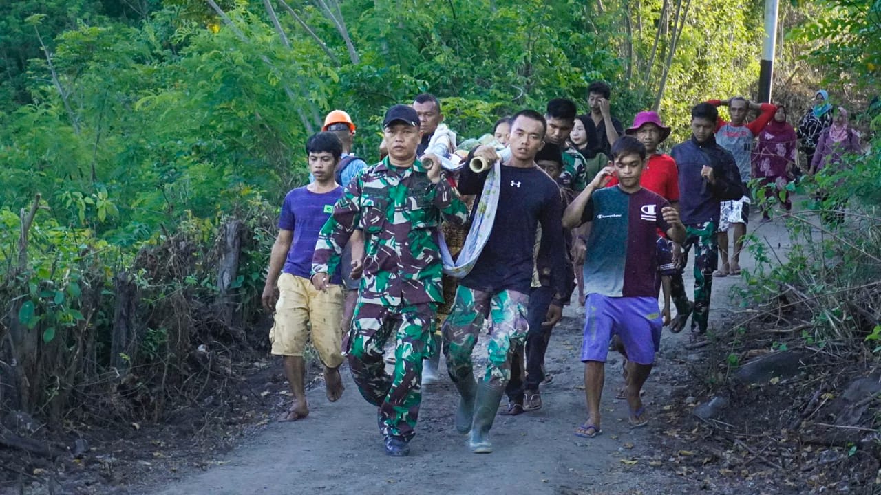 Reaksi Cepat, Satgas TMMD 117 Evakuasi Penderita Maligna