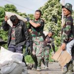 Pra TMMD 117, TNI Bersama Masyrakat Antusias Bangun Jalan Rabat Beton