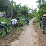 Jelang TMMD ke-117, Personil Kodim 1304 Bareng Warga Bersihkan Jalan