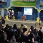 Nonton Bareng, Hilangkan Penat dan Jalin Keakraban