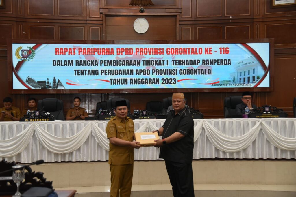 Seluruh Fraksi DPRD Gorontalo Menerima Ranperda Perubahan APBD 2023