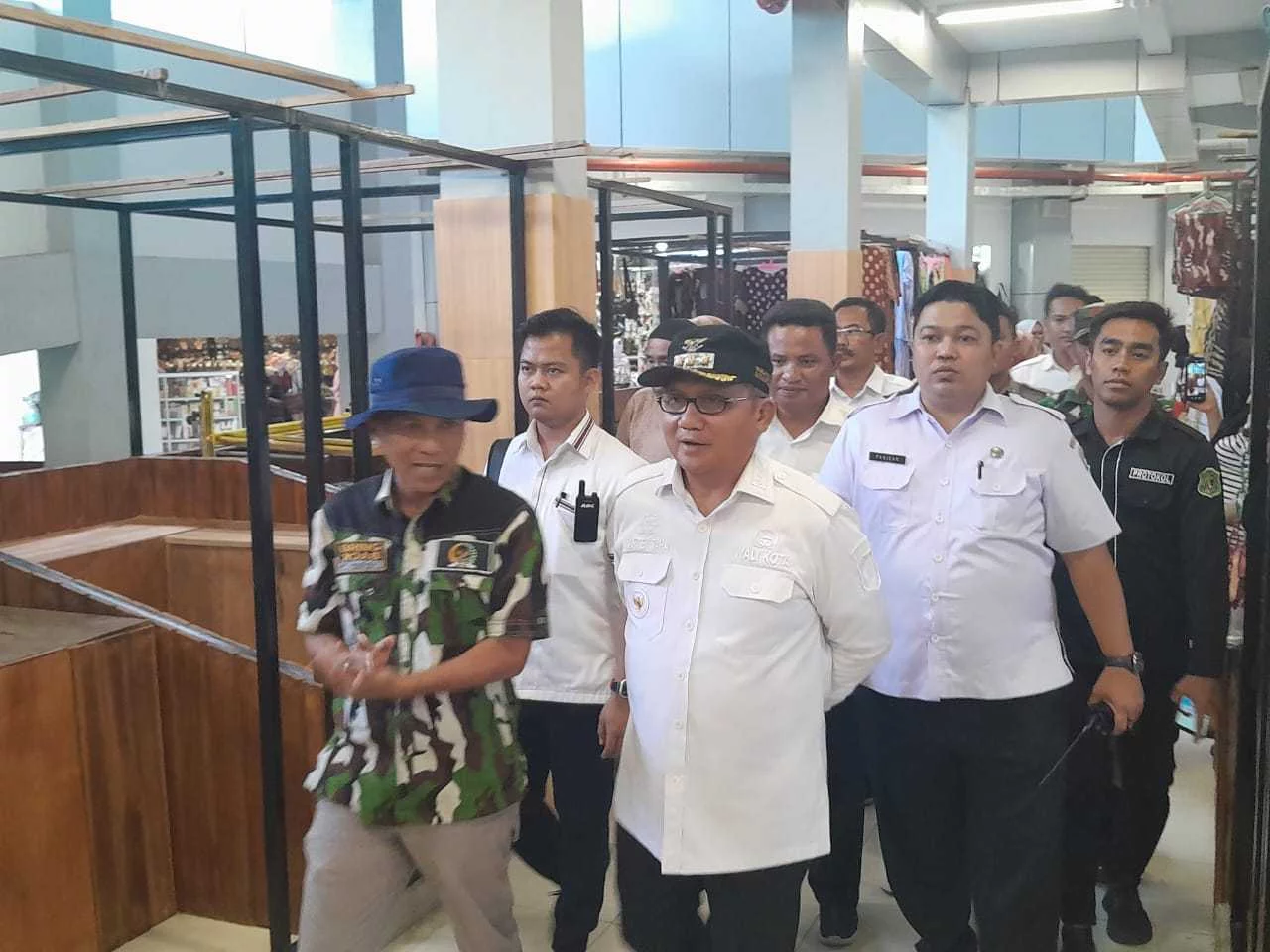 Tanggapan Marten Tentang Lapak Yang Dinilai Kecil Di Pasar Sentral Gorontalo