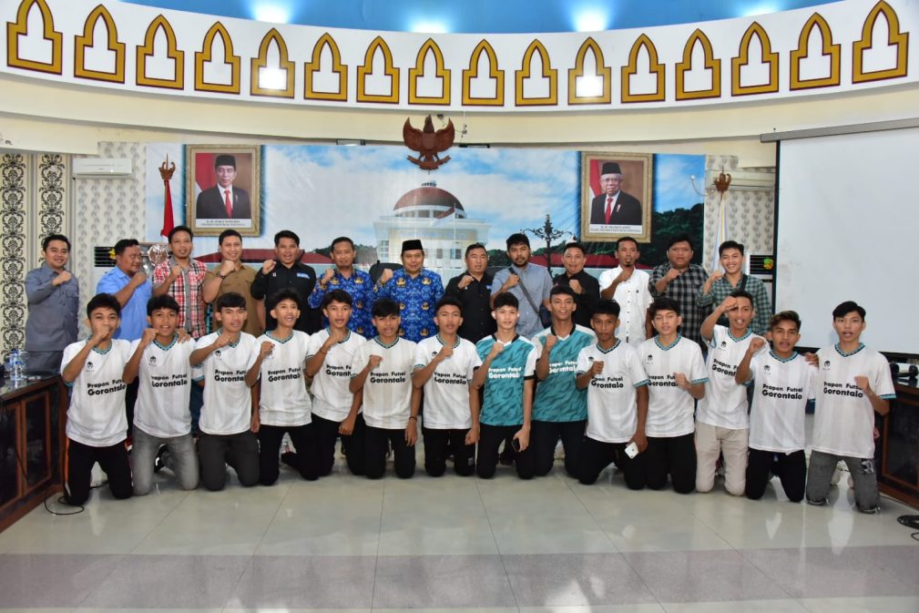 Penjagub Gorontalo Lepas Atlet Futsal Pra PON 2024 ke Sulawesi Tengah