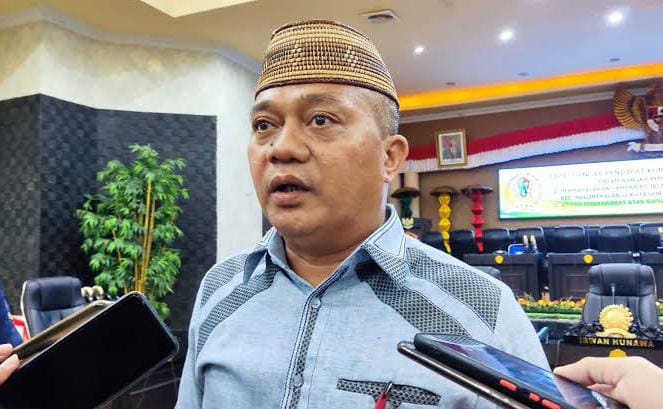 Muksin Brekat Soroti Depot Air Minum Isi Ulang
