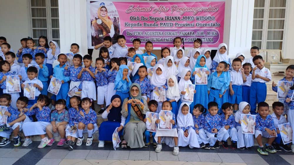 Fima Agustina Raih Bunda PAUD Terbaik Nasional