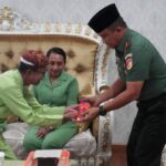 Pangdam XIII/Merdeka Disambut Adat Mopotilolo di Gorontalo