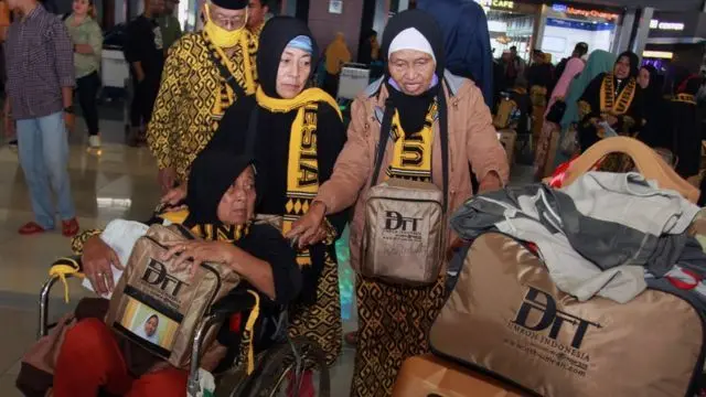 KJRI Jeddah Buka Suara, Benarkah Jemaah Umrah Jember Terlantar hingga Tak Diberi Makan?