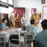 Ryan Kono Pantau Pelaksanaan Belajar Mengajar Siswa Di Tahun 2024