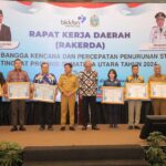 Wabup Asahan Terima Penghargaan Pelaksanaan DAK terbaik I Sub Bidang Penyerapan Anggaran tertinggi tahun 2023