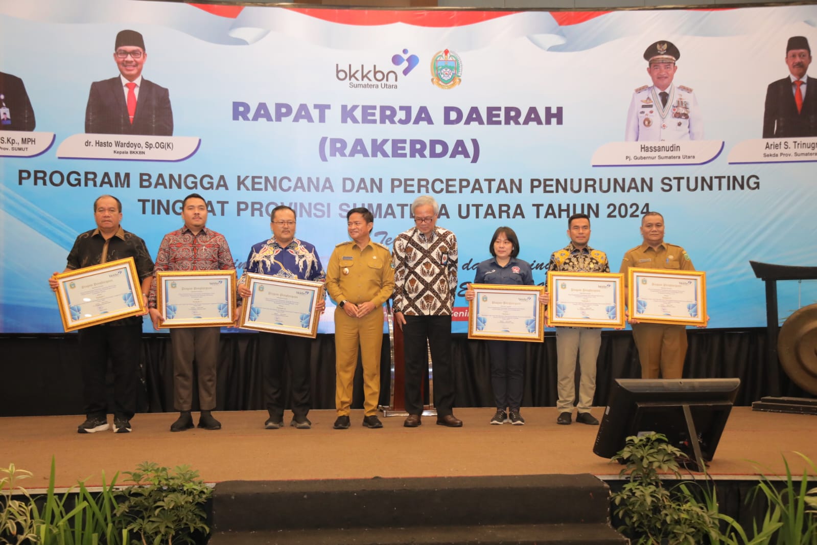 Wabup Asahan Terima Penghargaan Pelaksanaan DAK terbaik I Sub Bidang Penyerapan Anggaran tertinggi tahun 2023