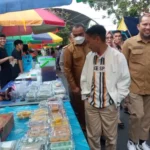 Bupati bersama BPOM Provinsi uji higienis takjil di Kabupaten Gorontalo