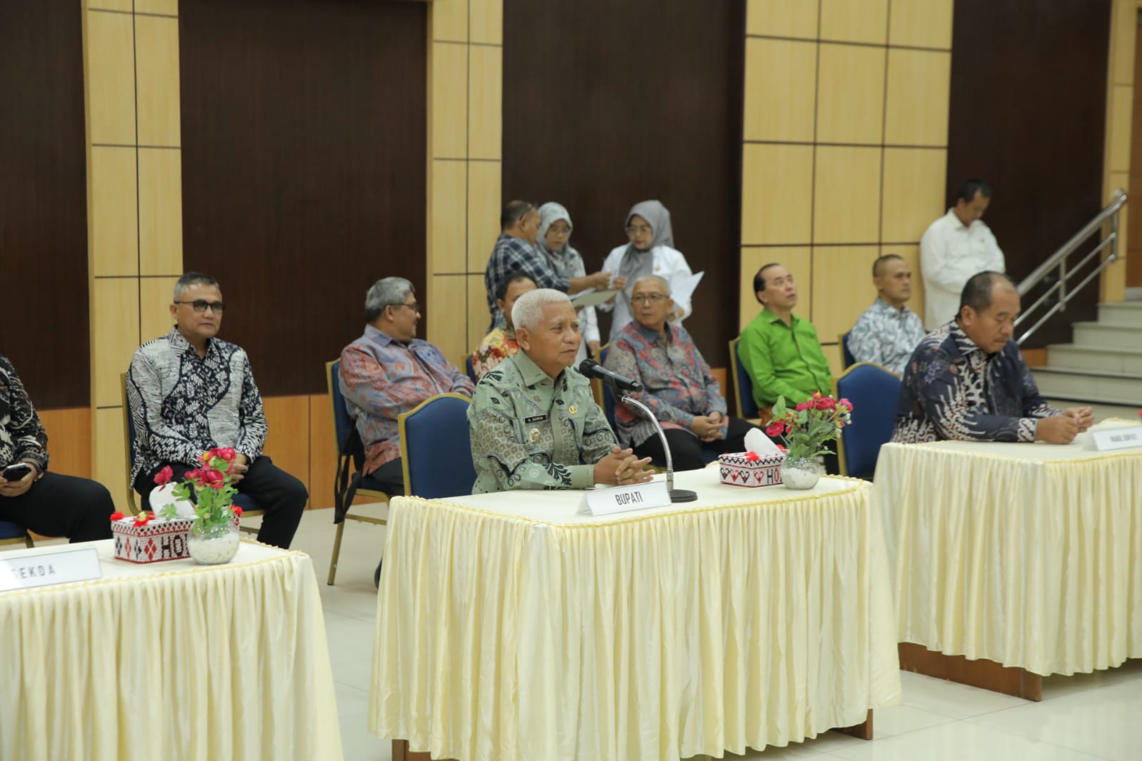 Bupati Surya BSc Serahkan Laporan Keuangan Pemerintah Daerah Unaudited T.A 2023