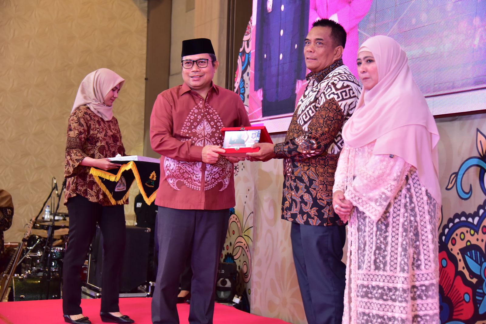 Penjagub Ismail Hadiri Pisah Sambut Kapolda Gorontalo