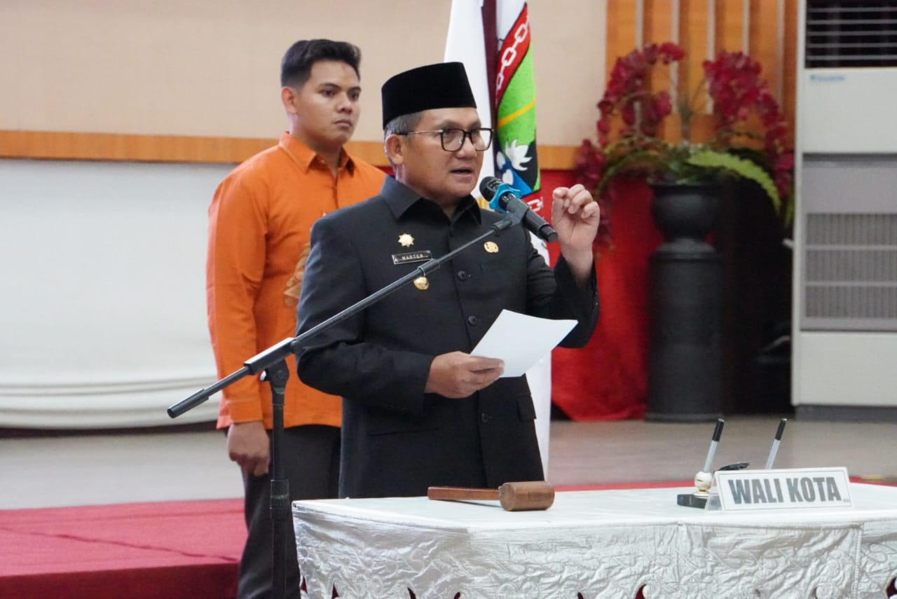 110 Pejabat Administrator dan Pengawas Resmi Dilantik