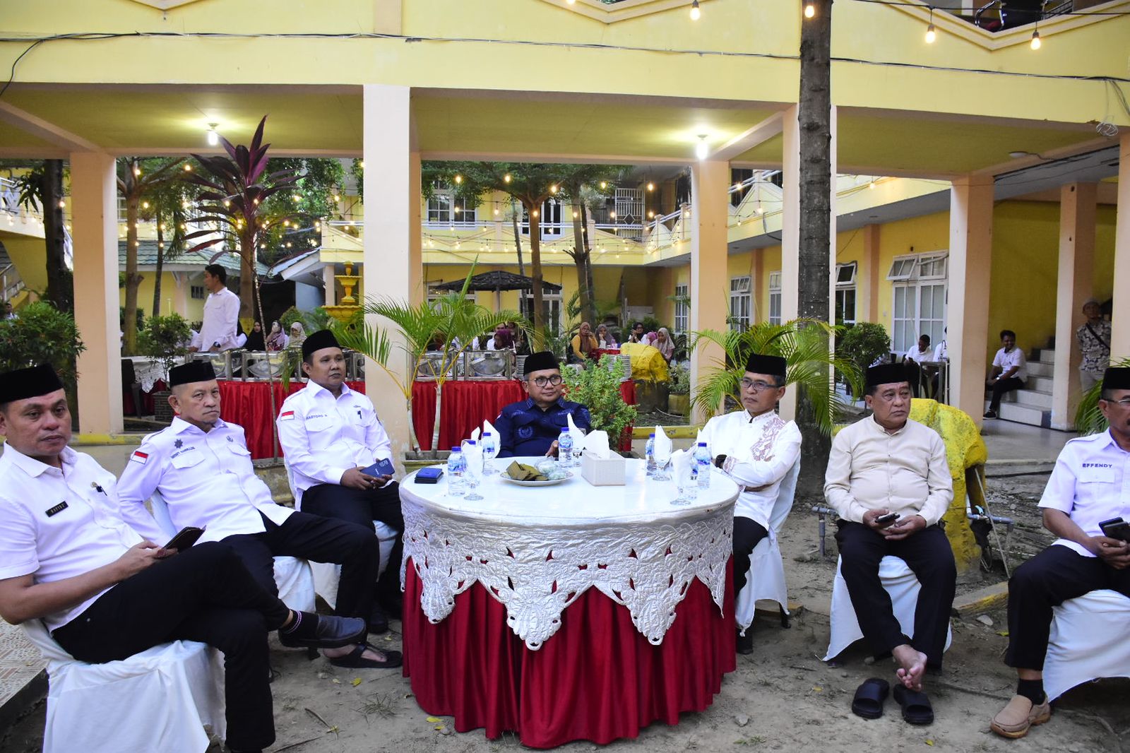 Bukber dengan ASN Setda, Marten Sampaikan Permohonan Maaf ke ASN