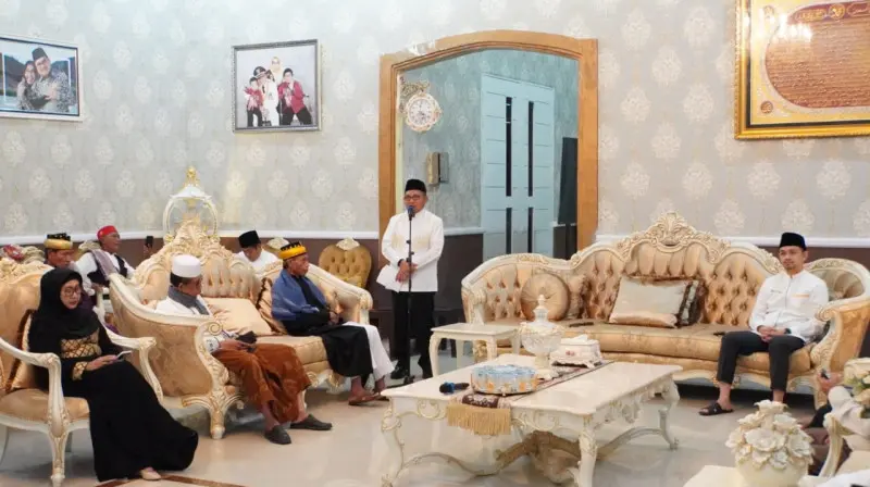 Bareng Pemangku Adat, Pemkot Gorontalo Gelar Prosesi Motonggeyamo