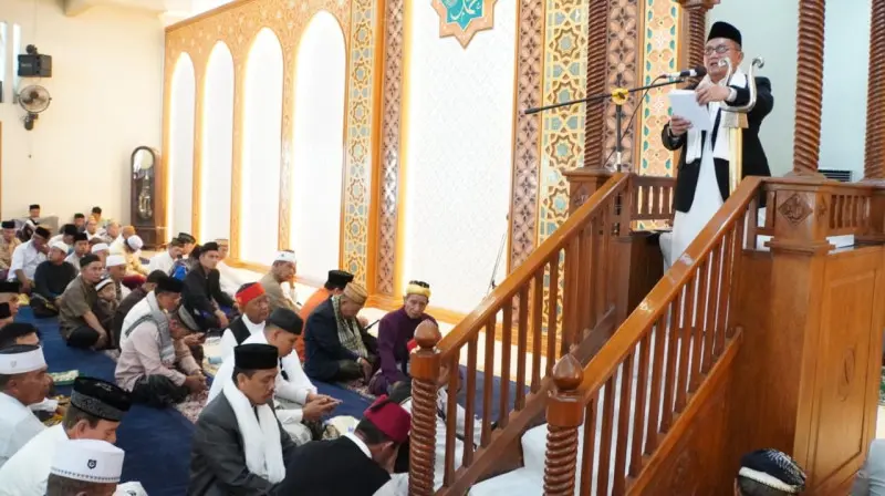 Jadi Khatib Salat Ied, Marten Bahas Soal Sifat Pemimpin dan Soal Perbedaan