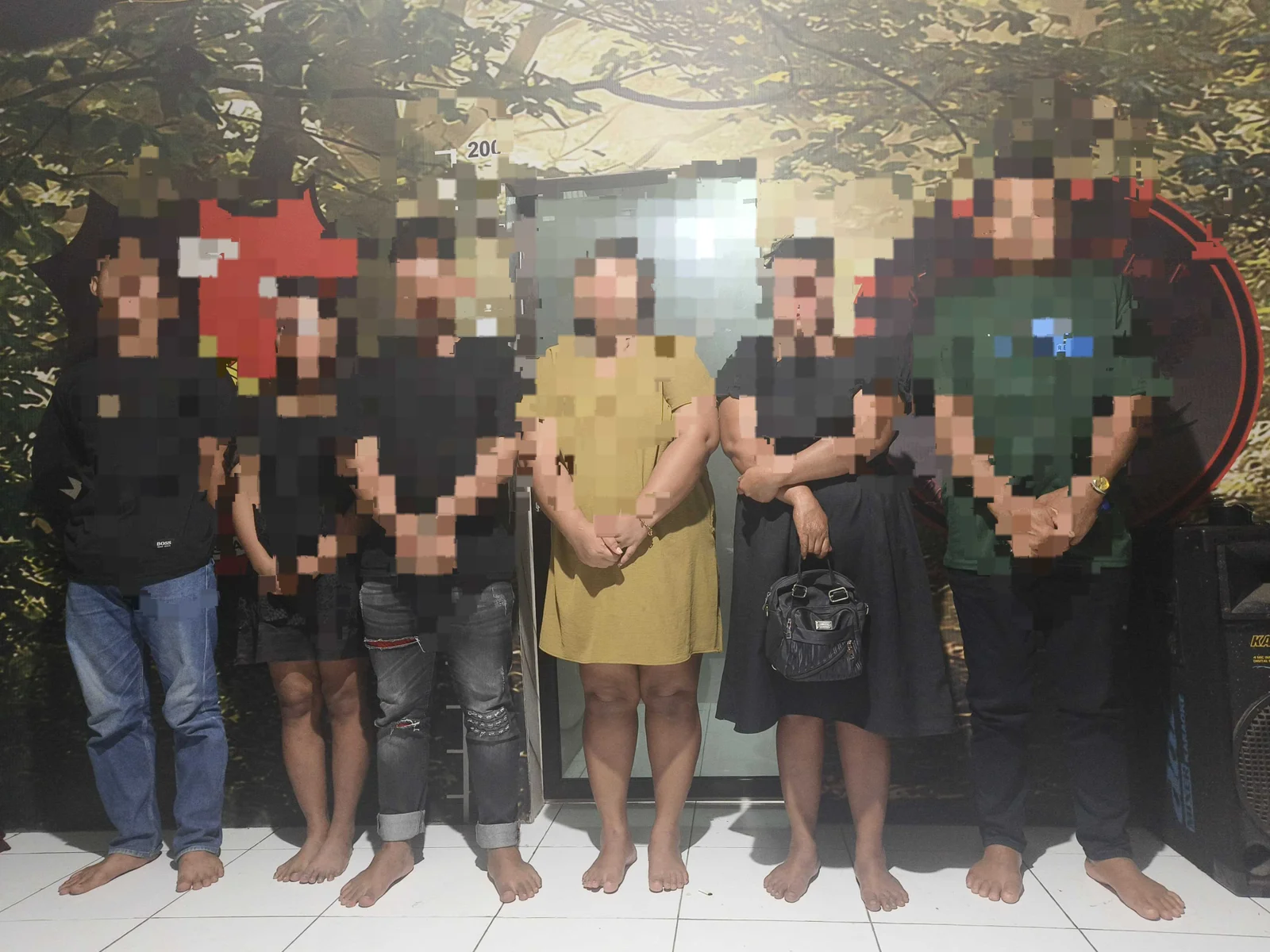 Berduaan di Kamar Cafe Eks Terminal Andalas, Tiga Pasang Bukan Muhrim Terjerat Razia