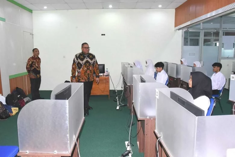 UNG Laksanakan Ujian CBT Seleksi Penerimaan Mahasiswa Baru Jalur Mandiri