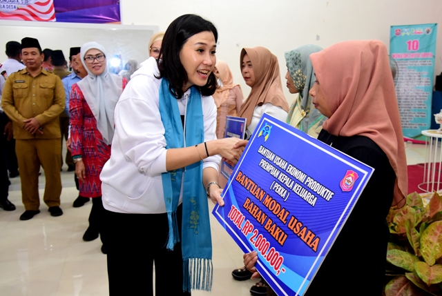 Wamen Veronica Tan Berkunjung ke DRPPA Ayula Selatan